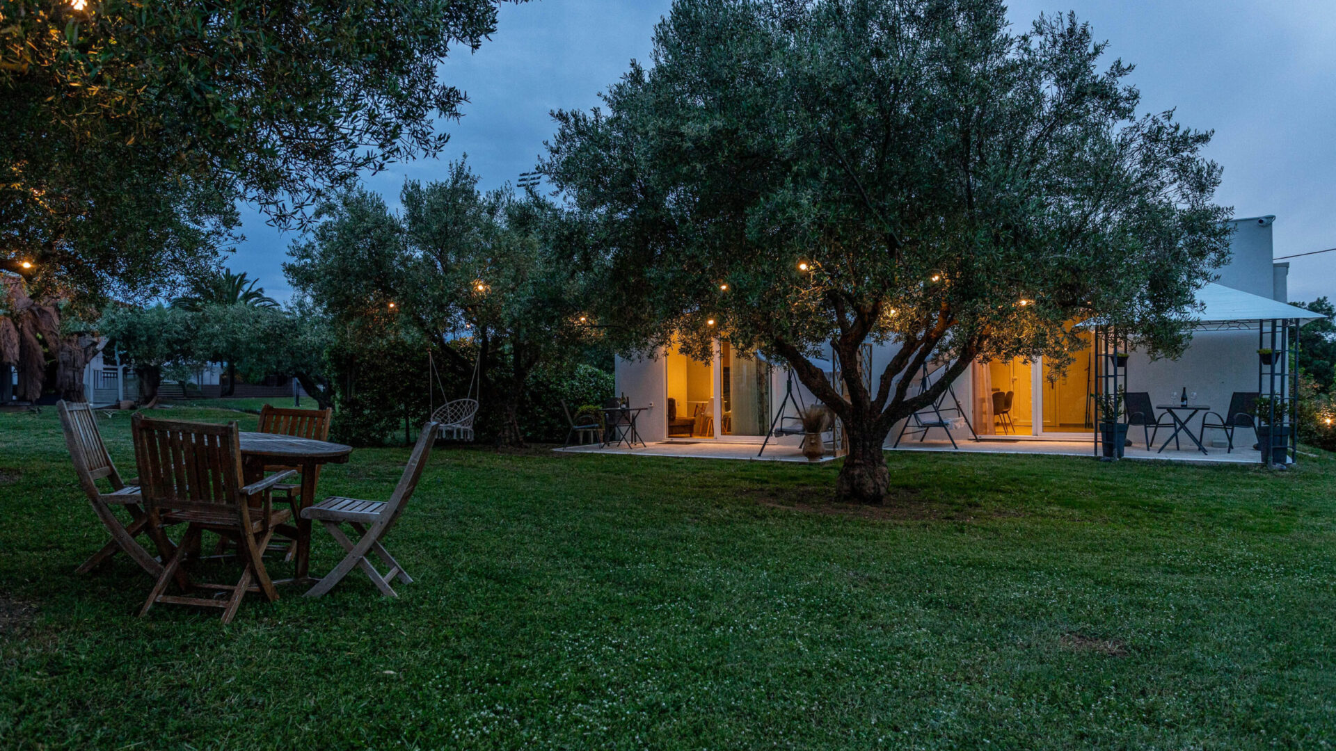Mellagia Suites